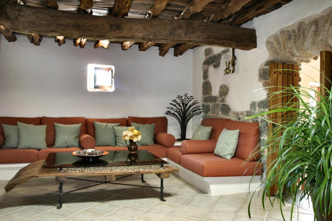 Agroturismo Can Gall Sant Joan De Labritja Exterior photo